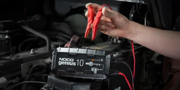 Genius 10-Amp Smart Battery Charger - Image 3